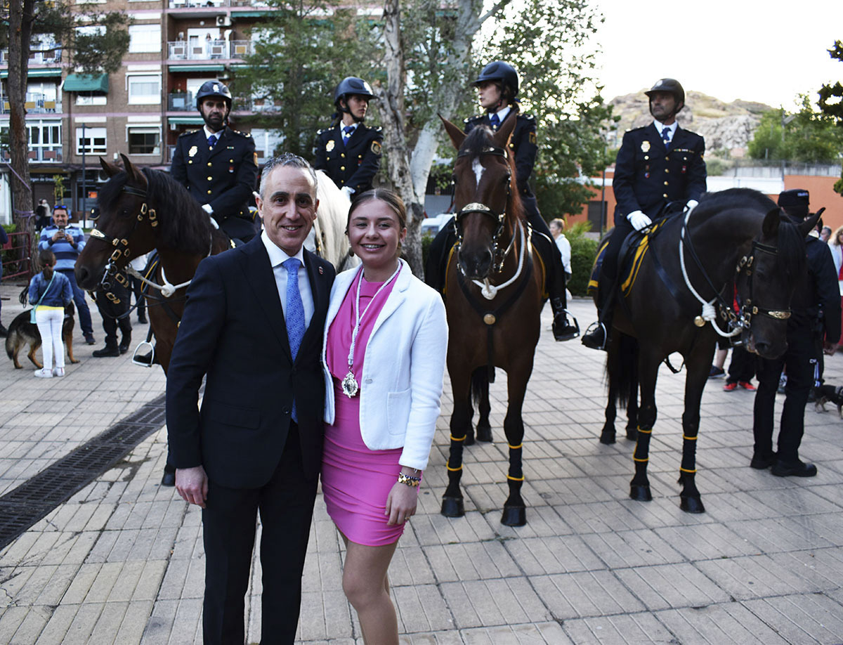 sANTO vOTO, ENCENDIDO DE LAS OLLAS Y NOMBRAMIENTO A LA POLICÍA NACIONAL COMO EMBAJADORA DEL SANTO VOTO DE PUERTOLLANO  / AYTO PUERTOLLANO