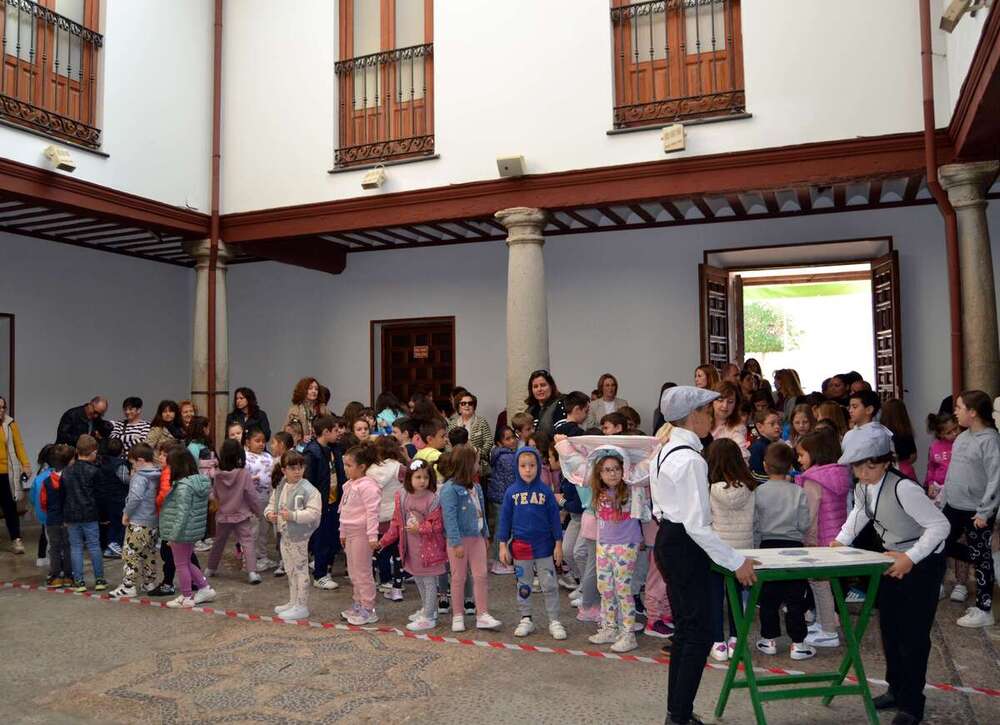 Más de 2.500 personas, en las jornadas escolares de zarzuela