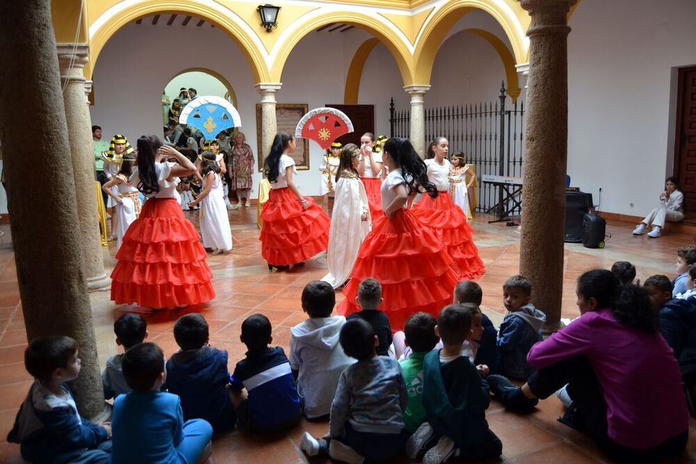 Más de 2.500 personas, en las jornadas escolares de zarzuela