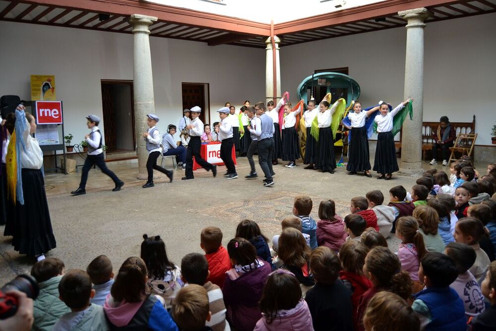 Más de 2.500 personas, en las jornadas escolares de zarzuela