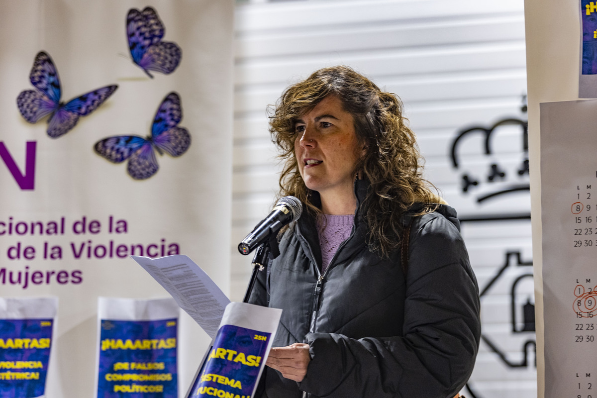 Concentración de la asamblea de Mujeres Feministas de ciudad real, en la Plaza mayor por el 25 N, violencia machista o de género  / RUEDA VILLAVERDE