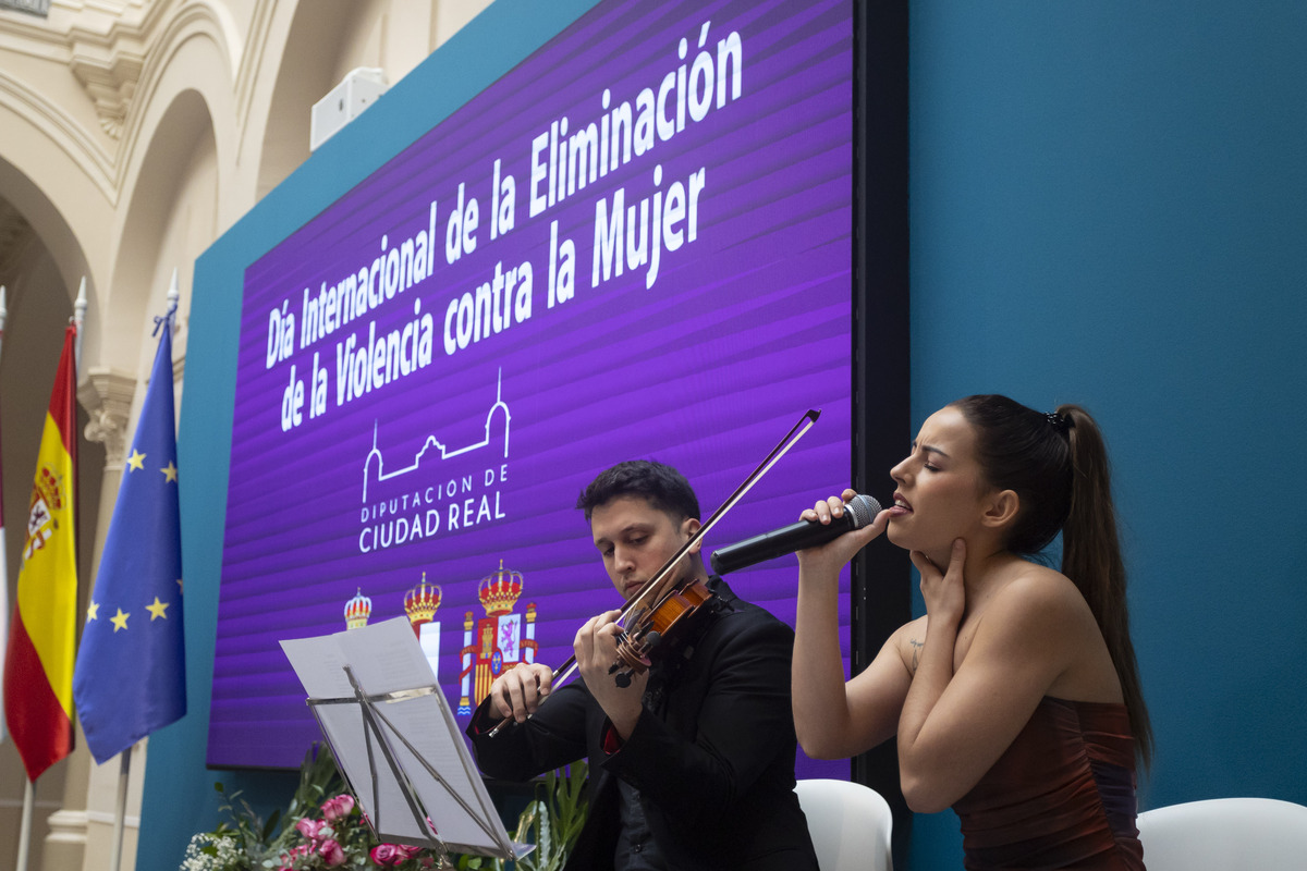 acto institucional del día internacional de la eliminación de la violencia contra las mujeres, 25N  / TOMÁS FERNÁNDEZ DE MOYA