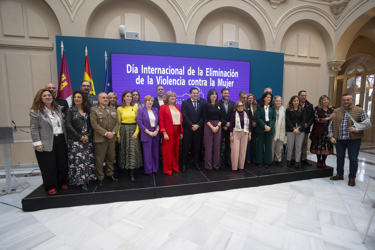 acto institucional del día internacional de la eliminación de la violencia contra las mujeres, 25N  / TOMÁS FERNÁNDEZ DE MOYA