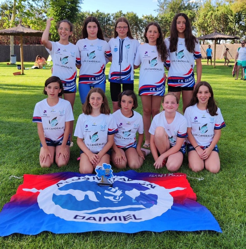 Nadadoras del equipo femenino del CN Daimiel.