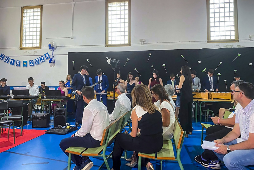 32 alumnos del ‘Alonso Quijano’ protagonizan su graduación 