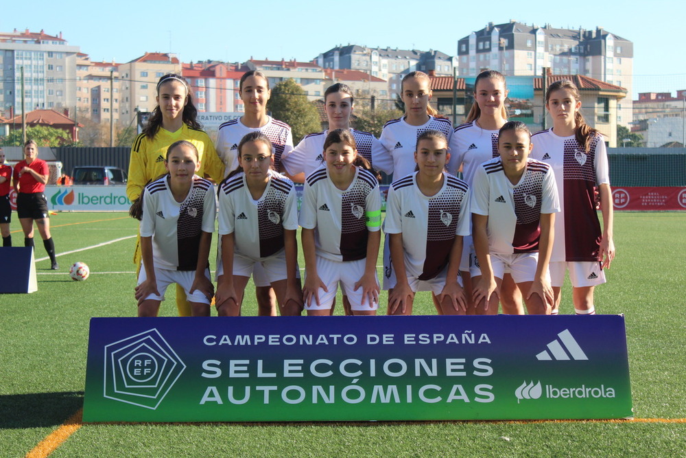 Un once inicial de las sub 14.