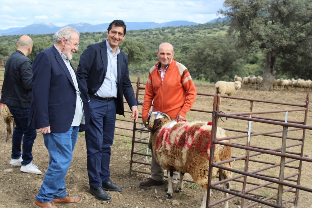 Caballero reivindica un medio rural 