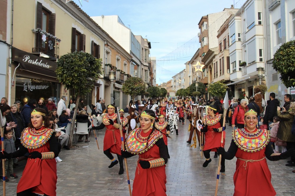 África pone ritmo al inicio del Carnavalcázar 