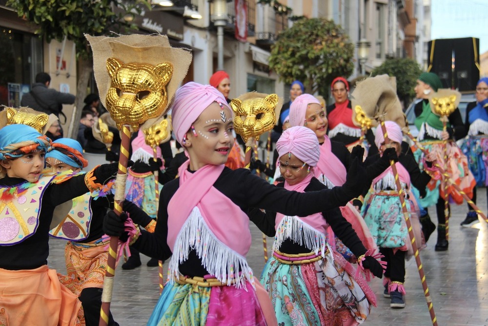 África pone ritmo al inicio del Carnavalcázar 