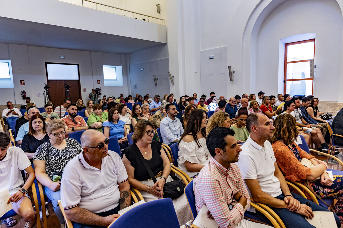 Julián Garde rector de la UCLM asiste al acto de graduación de la primera promoción del Curso Universitario de Formación Avanzada Incluye e Inserta de 15 estudiantes con  discapacidad intelectual de la asociación laborvalía, Laborvalía, UCLM  / RUEDA VILLAVERDE