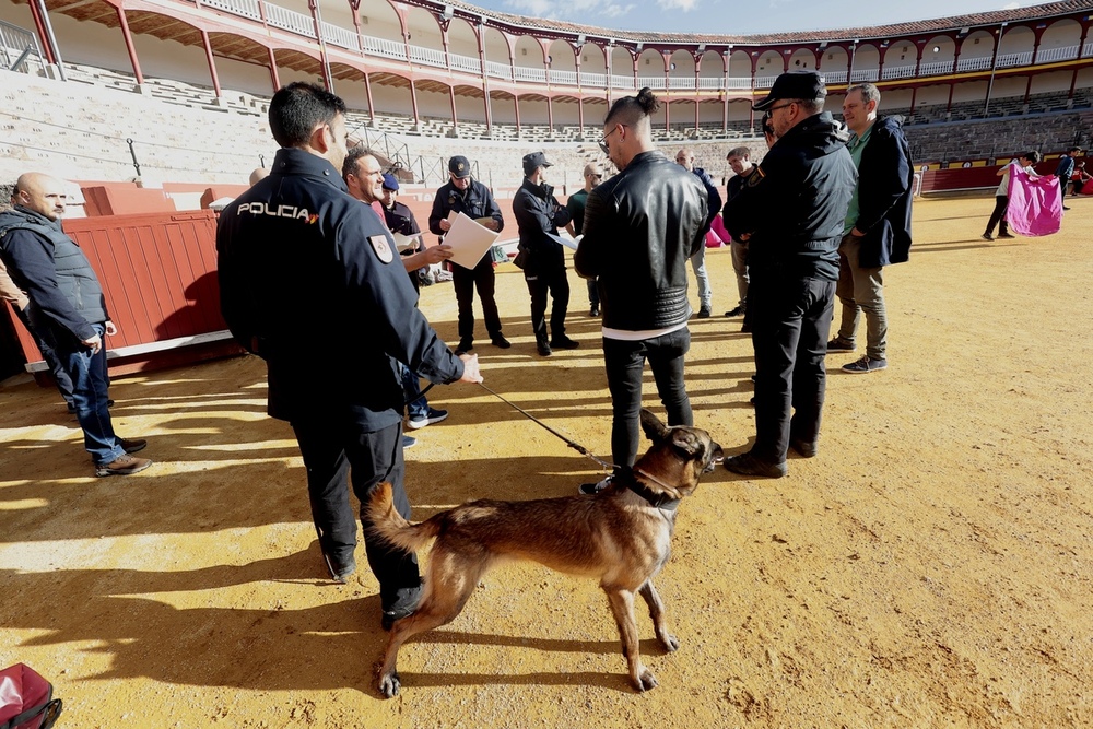 La Policía espera a más de 6.300 personas en su exhibición