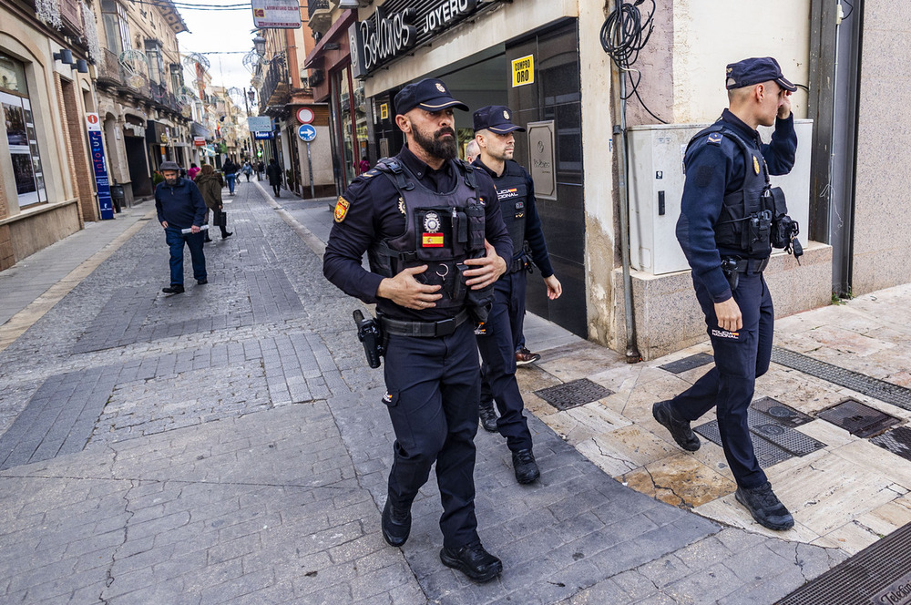 Más de 750 guardias civiles y policías refuerzan la Navidad