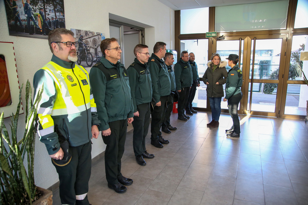 Tolón se reencuentra con los agentes de Mira tras la DANA