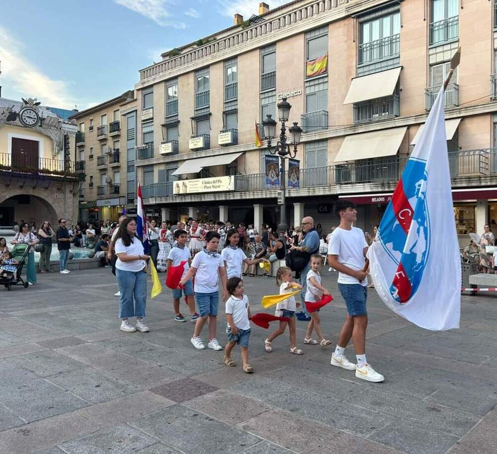 El Festival de Folclore calienta la capital