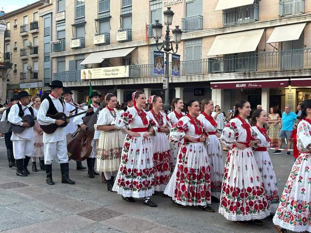 El Festival de Folclore calienta la capital