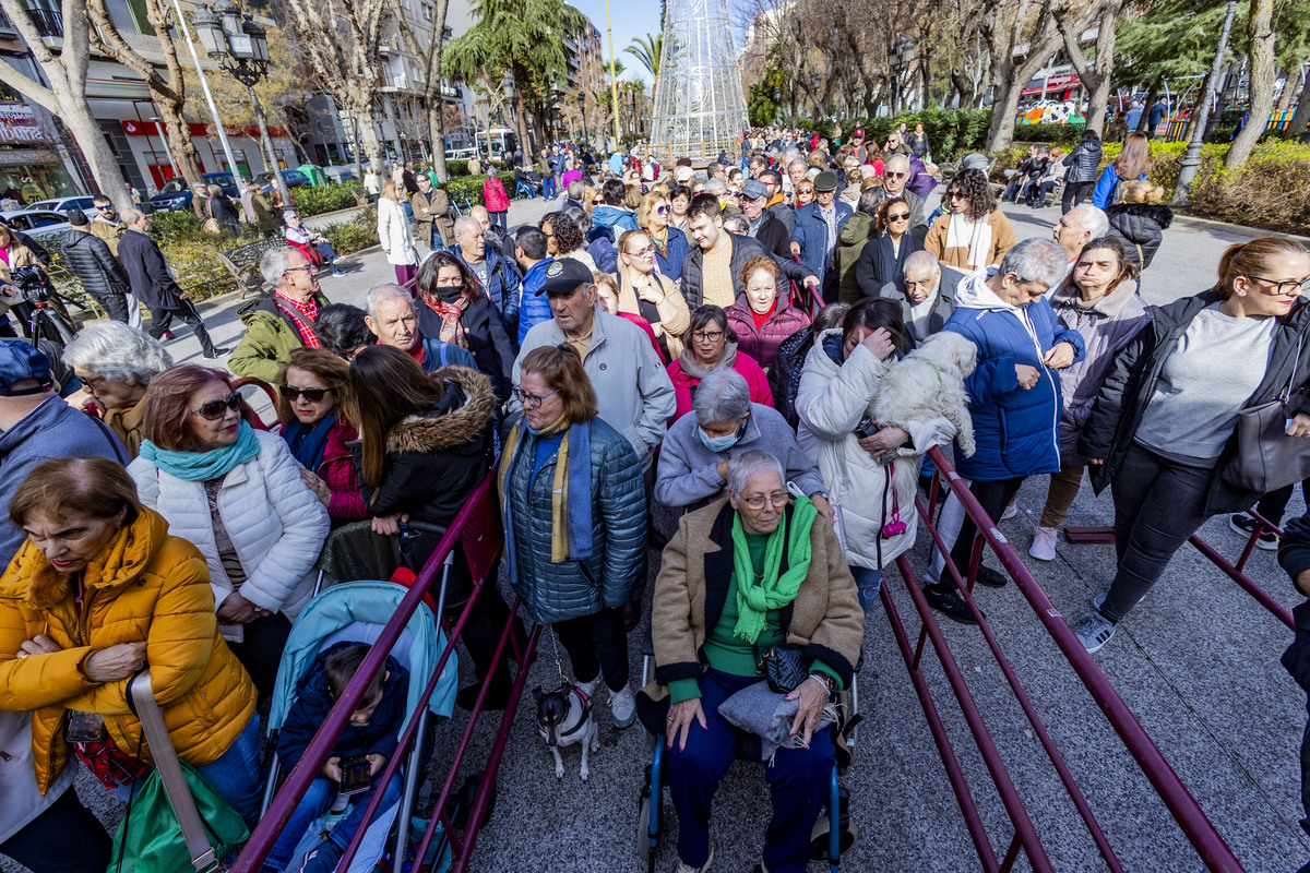 Día del chorizo en Puertollano, reparto del chorizo en Puertollano  / RUEDA VILLAVERDE