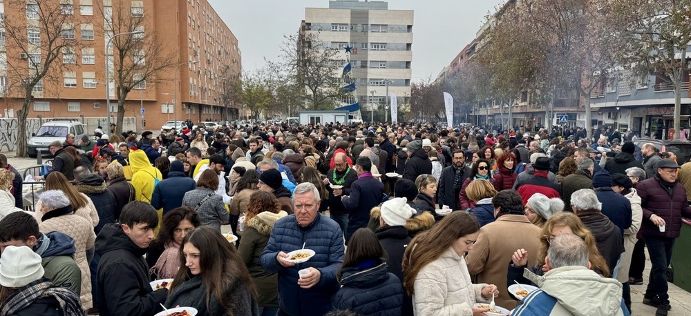 Despedida de año entre migas en la Puerta de Toledo