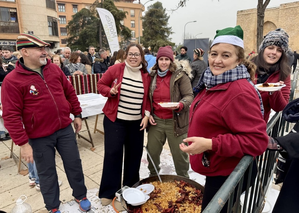 Despedida de año entre migas en la Puerta de Toledo