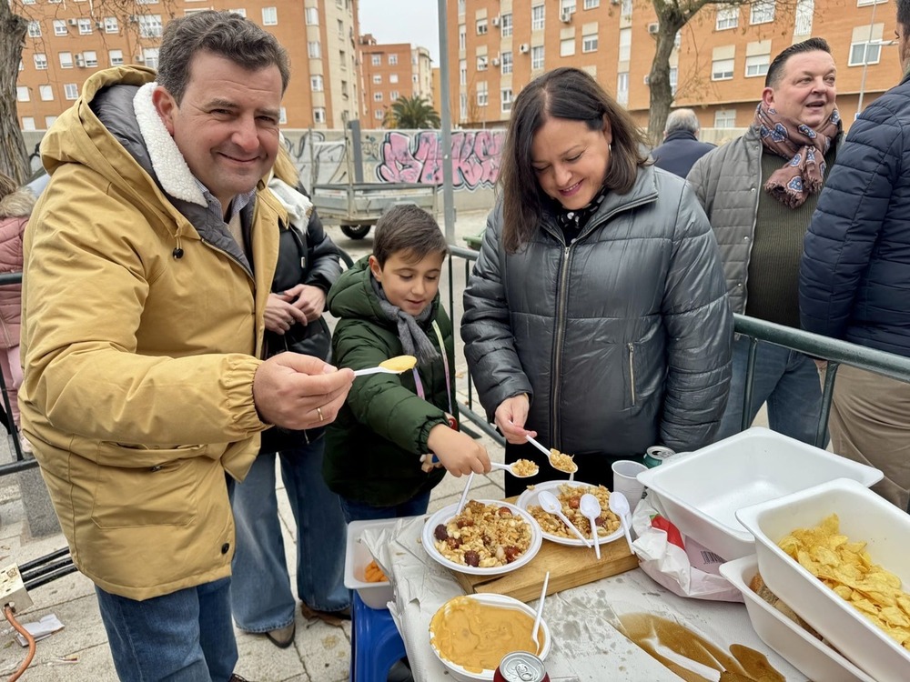 Despedida de año entre migas en la Puerta de Toledo