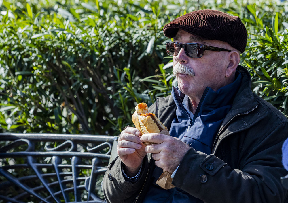 Cientos de personas cumplen con el tradicional Día del Chorizo