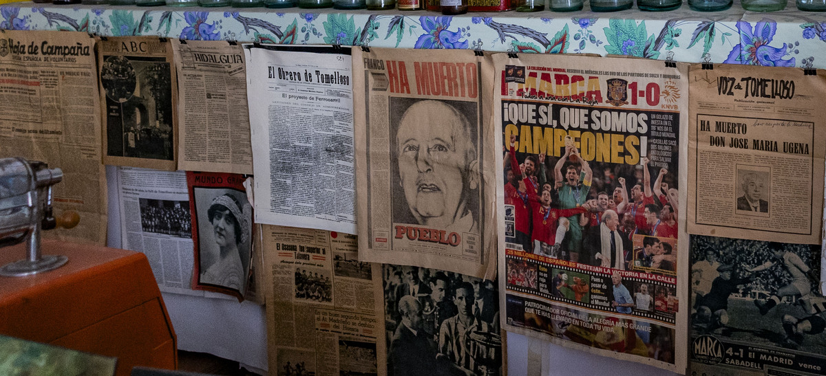 reportaje con el coleccionista de Toimelloso José Andrés López, que tiene un pequeño muséo en su casas de cosa que colecciona de Tomelloso  / RUEDA VILLAVERDE