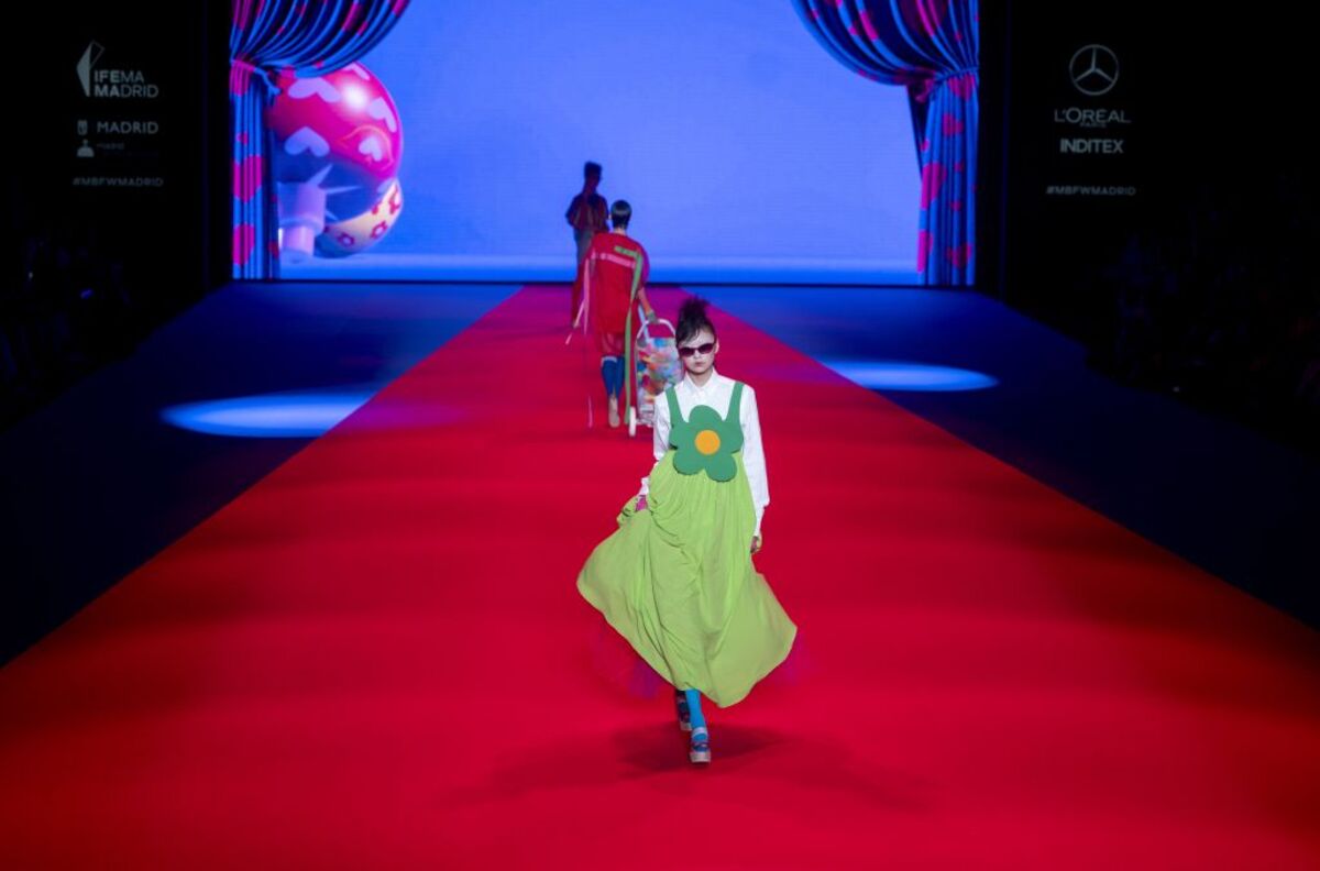 Desfile de Agatha Ruiz de la Prada en la Mercedes Benz Fashion Week  / ALBERTO ORTEGA