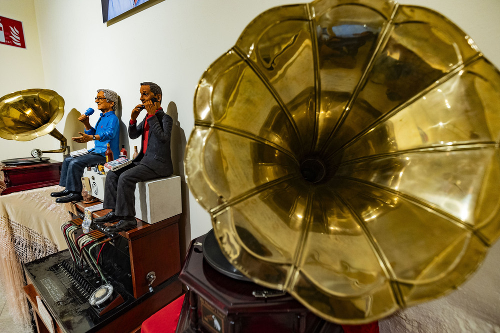 El Museo Elisa Cendrero acoge la  exposición ‘Toca la Radio’