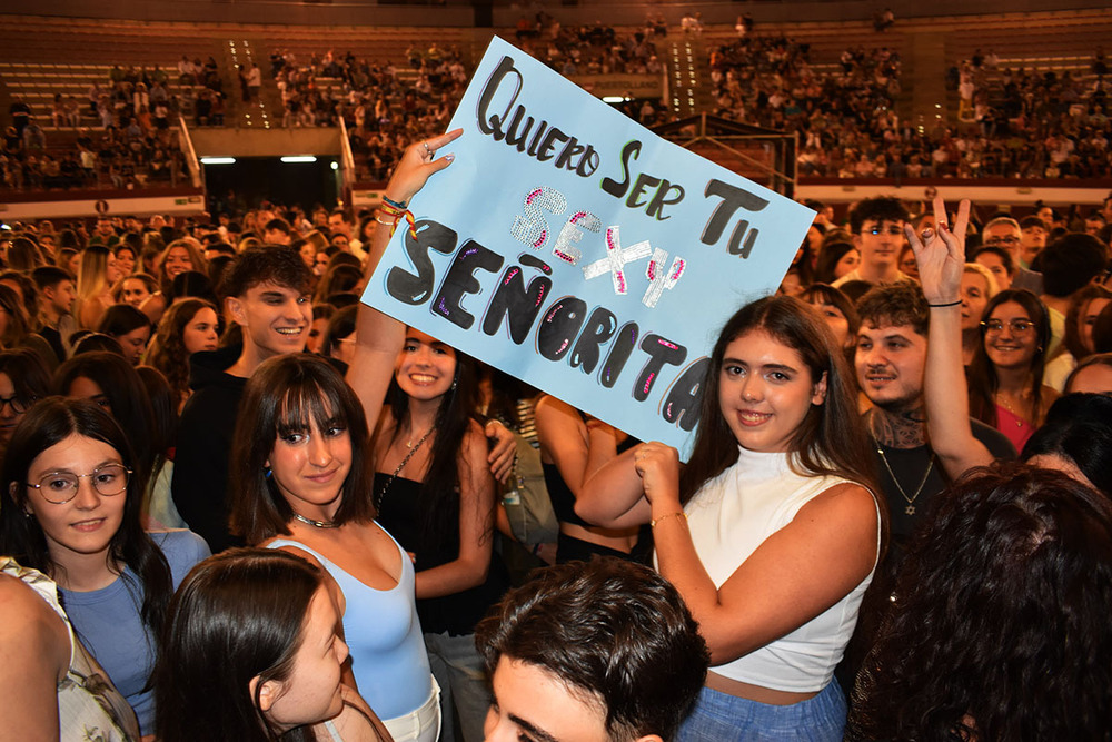 1.500 personas se vuelcan con la música de Abraham Mateo