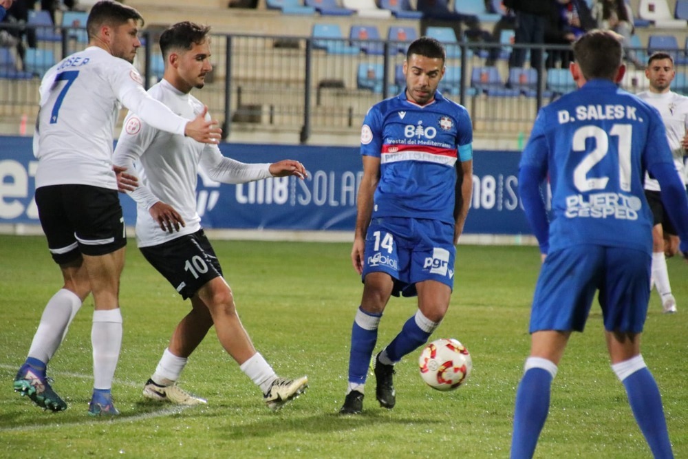 Juanfri, capitán local, realizó un gran partido.