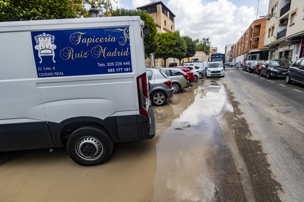 Un reventón deja sin suministro de agua a 141 viviendas