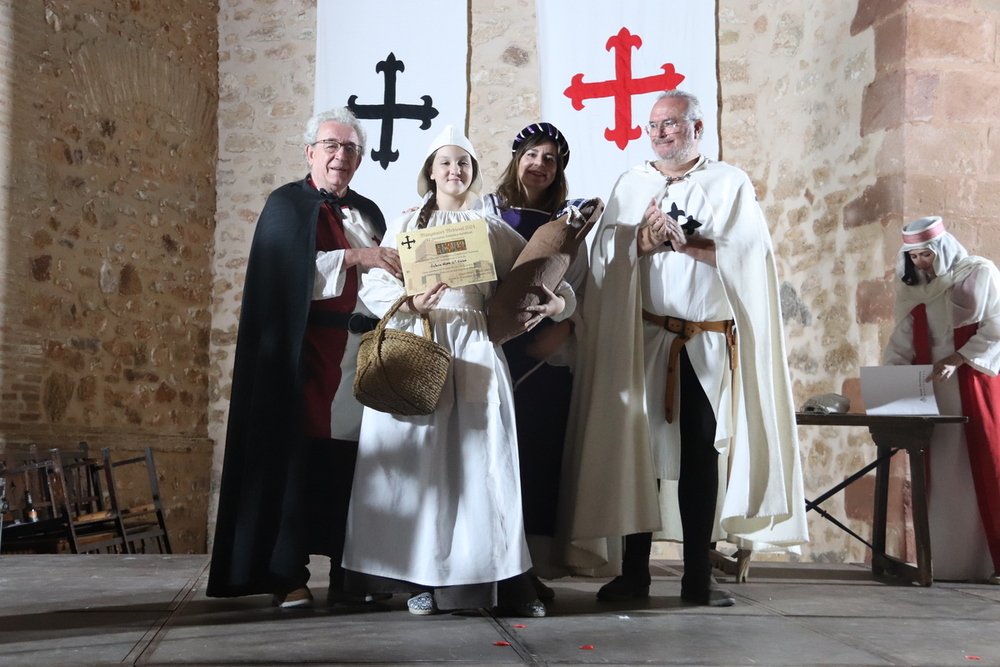 Vestidos de época para el certamen de indumentaria medieval