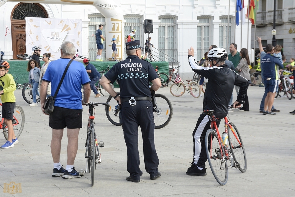 1.500 personas participan en el Día de la Bici