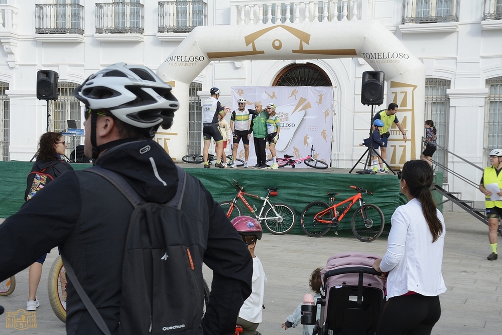 1.500 personas participan en el Día de la Bici