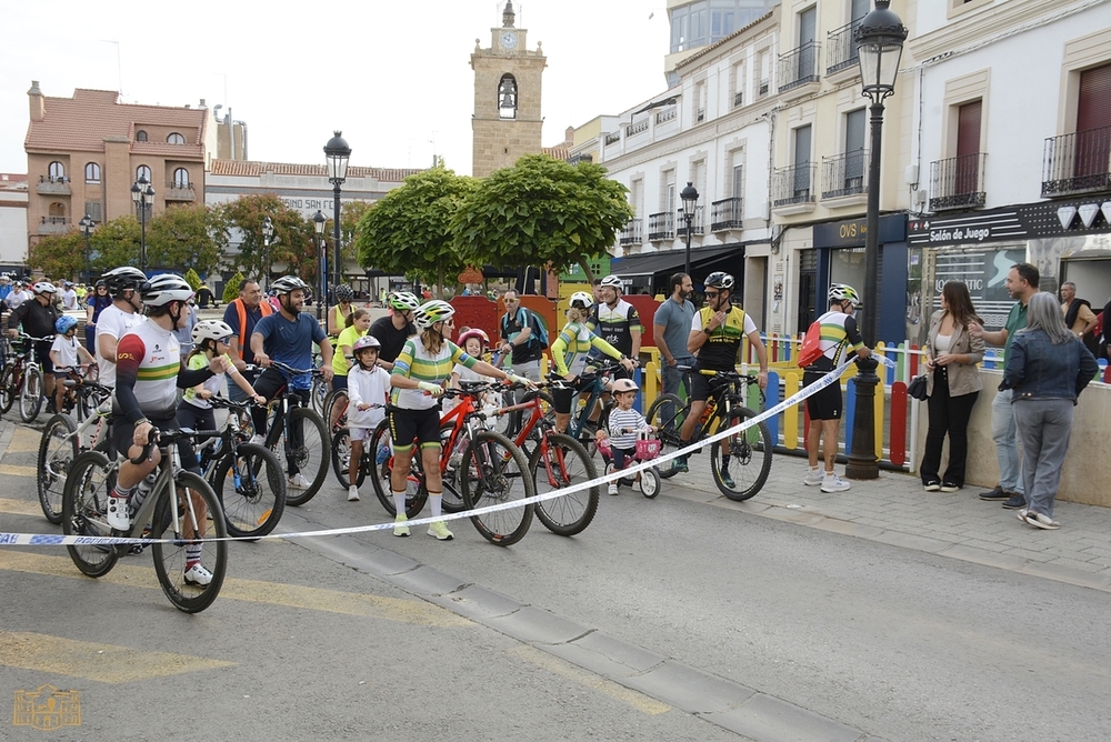 1.500 personas participan en el Día de la Bici