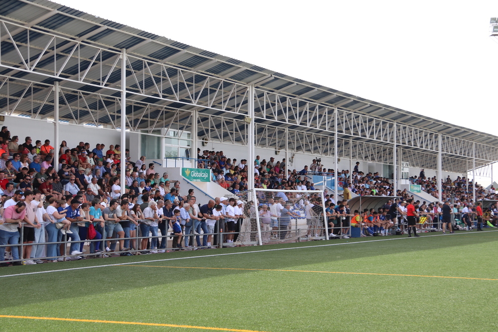 Grada del estadio José Camacho.