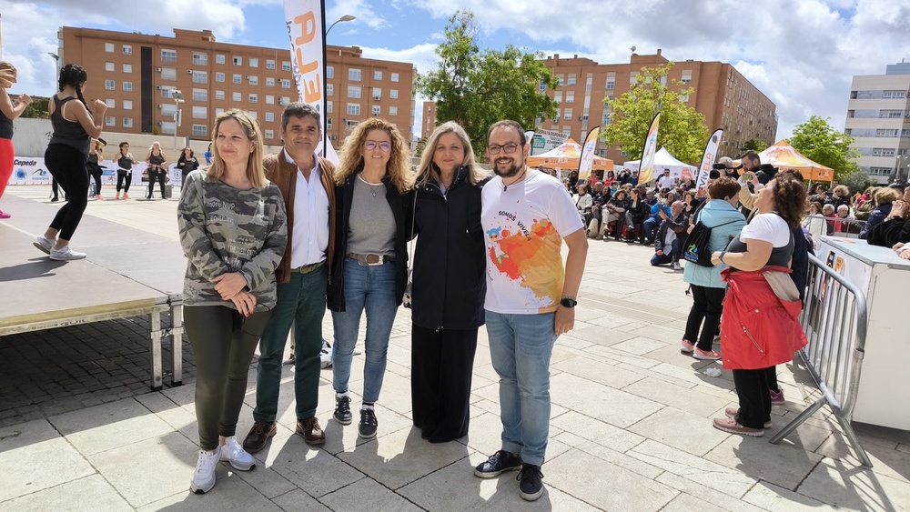 ‘Muévete por la ELA’ llena la Puerta de Toledo de solidaridad