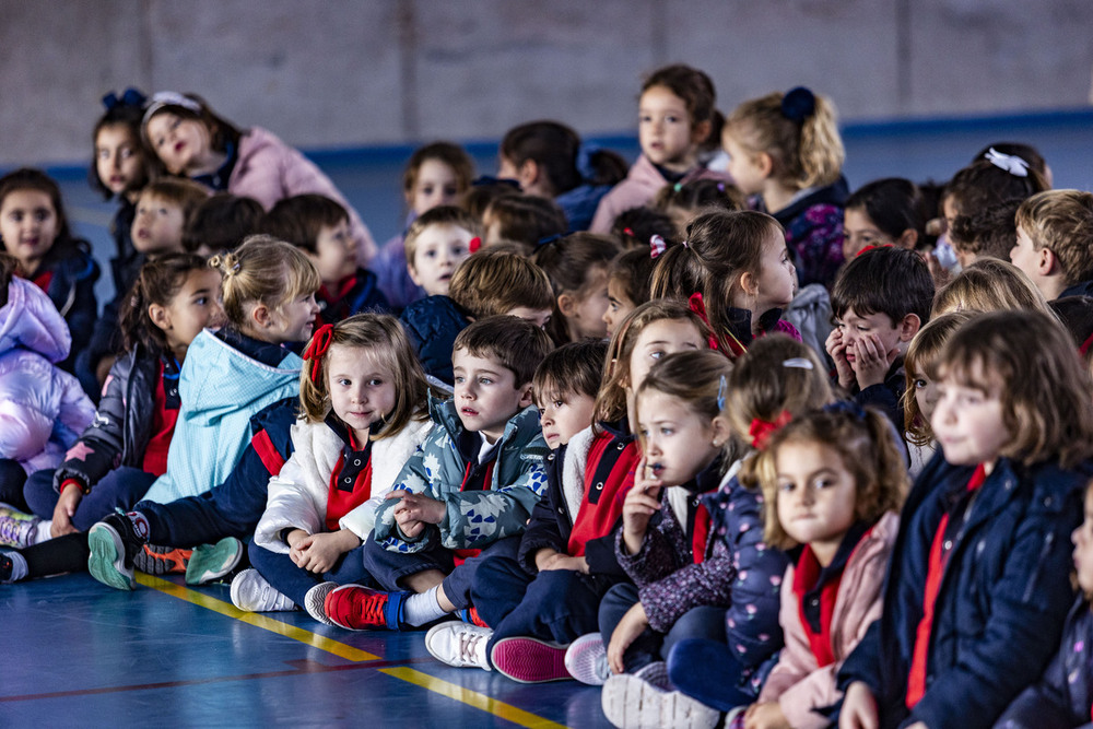 Más de 250 escolares conocen la danza inclusiva