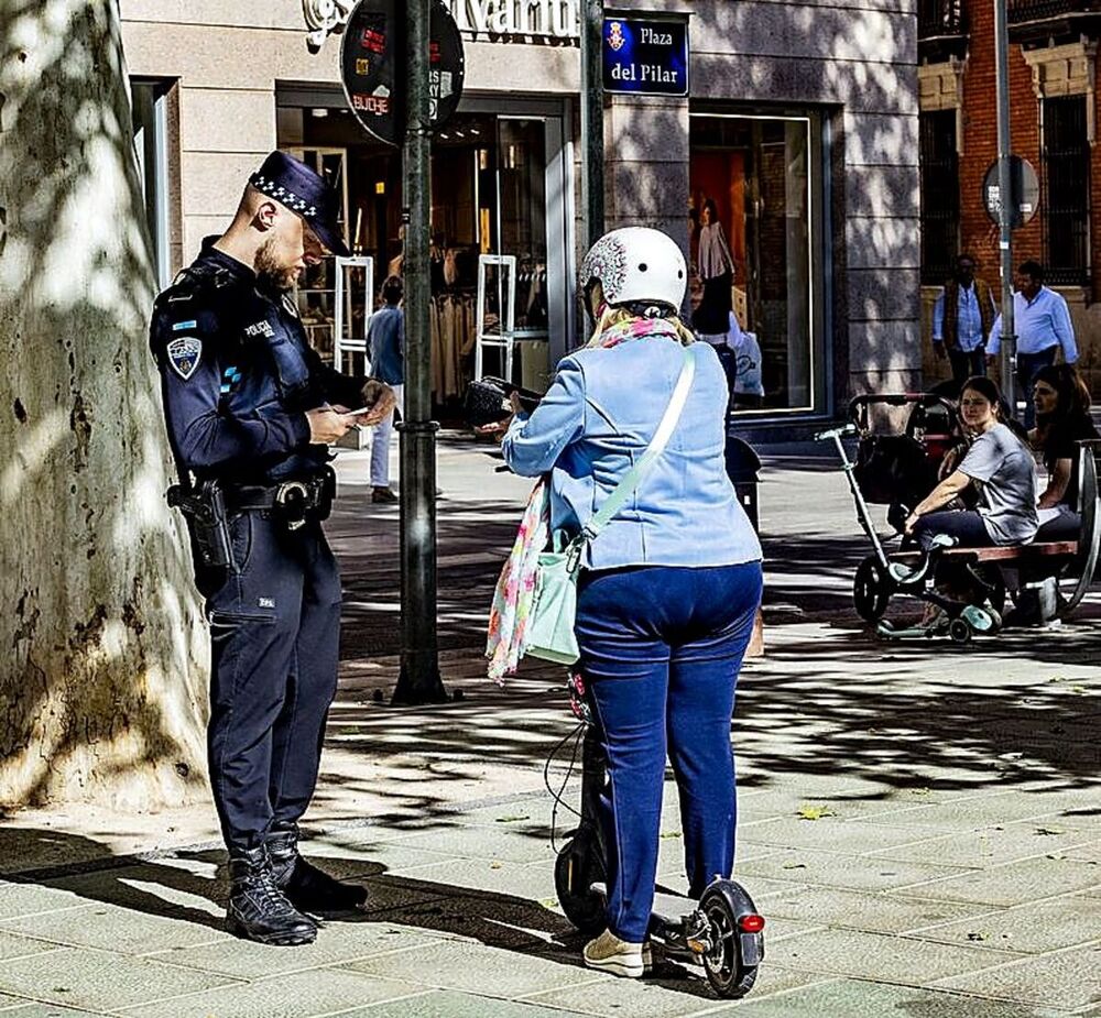 La Policía Local intensifica  el control de patinetes