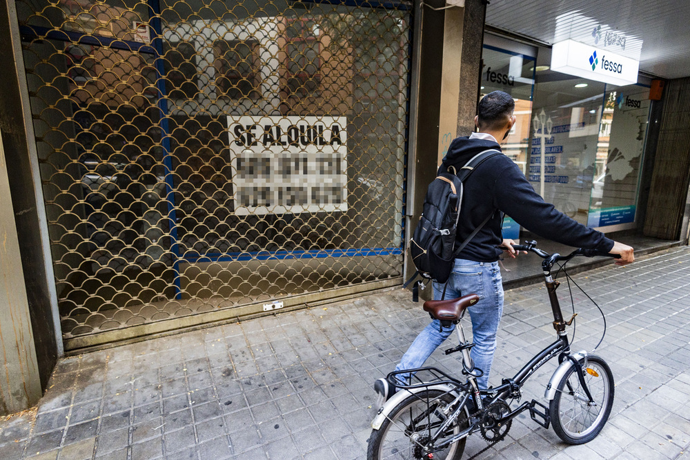 Los locales de mayor tamaño del centro de la capital se vacían