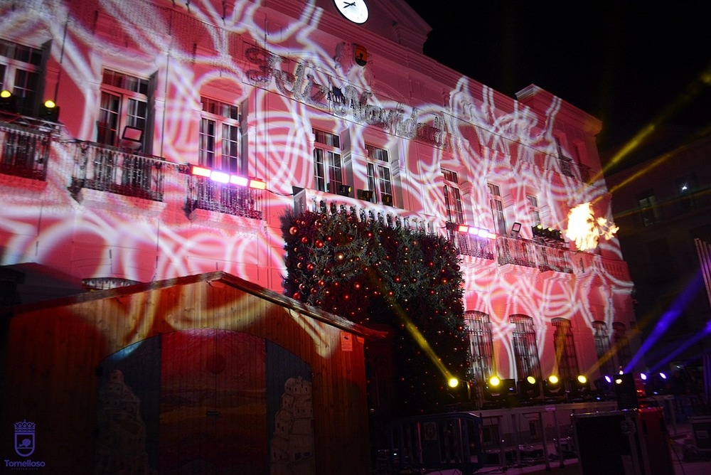 Encendida la iluminación navideña de Tomelloso