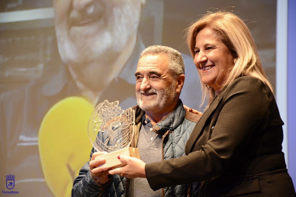 Tomelloso rinde homenaje a los voluntarios