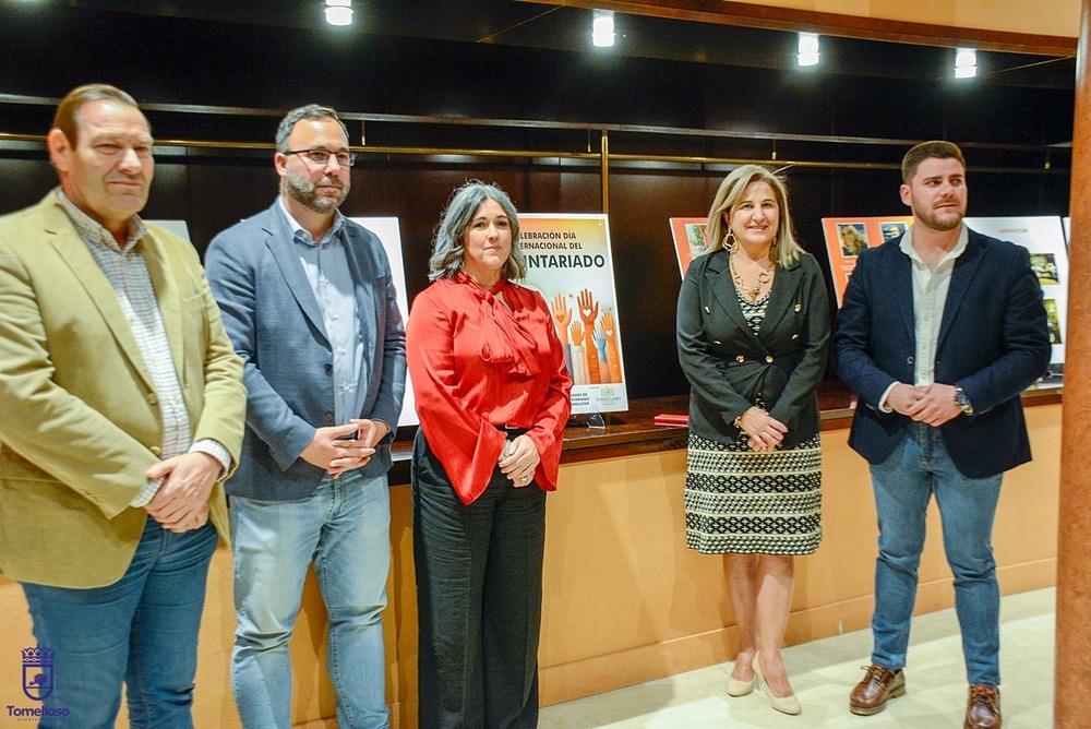 Tomelloso rinde homenaje a los voluntarios