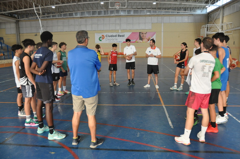 En marcha el Campus de Tecnificación del Basket Cervantes