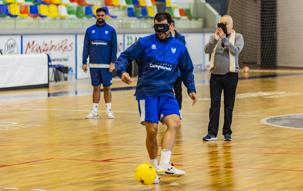 En las zapatillas de un jugador ciego