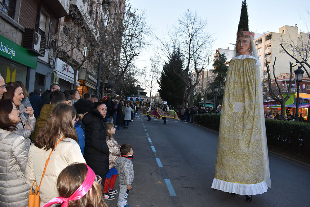 Sueños del Arte gana el premio 'Josito' a la mejor carroza