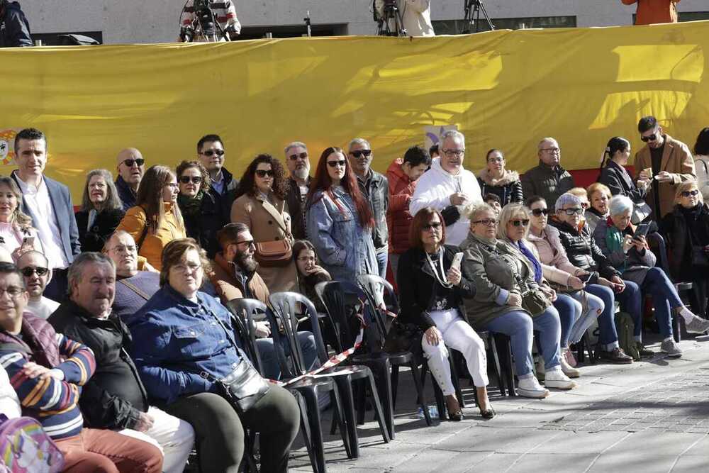 Arranca el Desfile del Domingo de Piñata con 42 grupos