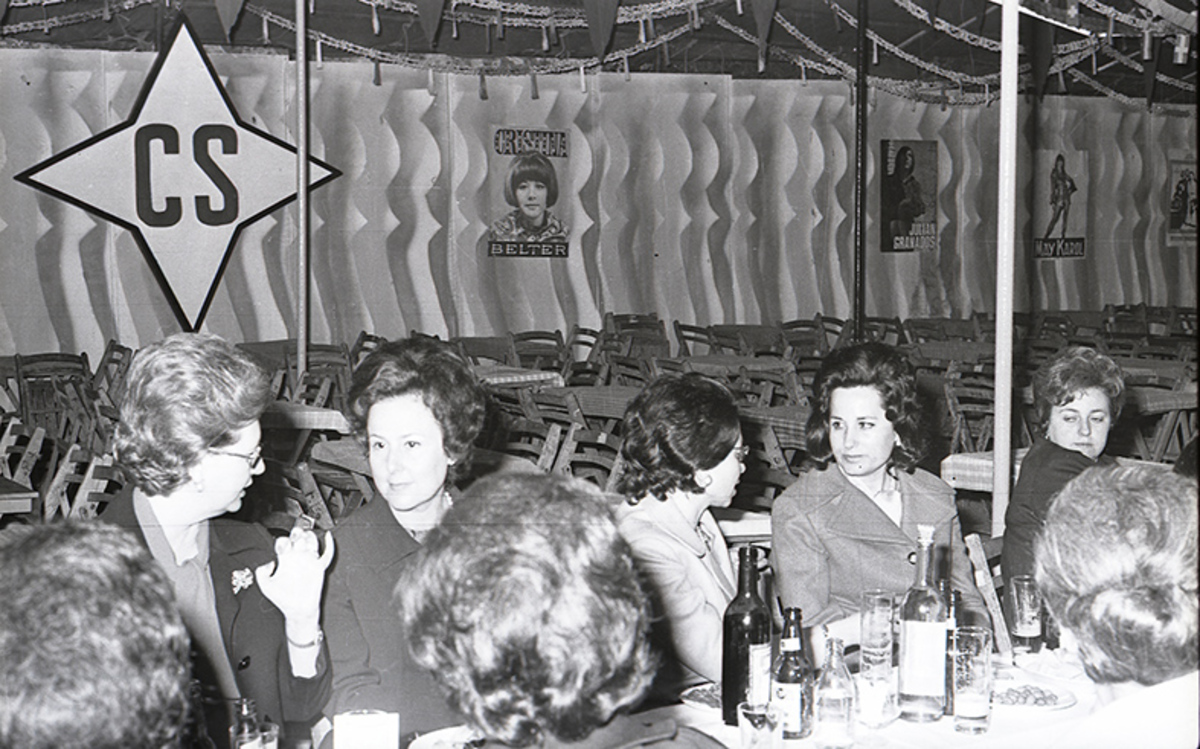 Fiestas de Puertollano, de los años 50, 60 y 70, que se celebraban en el Paseo de San Gregorio y en la Fuete de los Leones en el centro de la ciudad industrial  / FOTOS JOSÉ RUEDA MOZOS