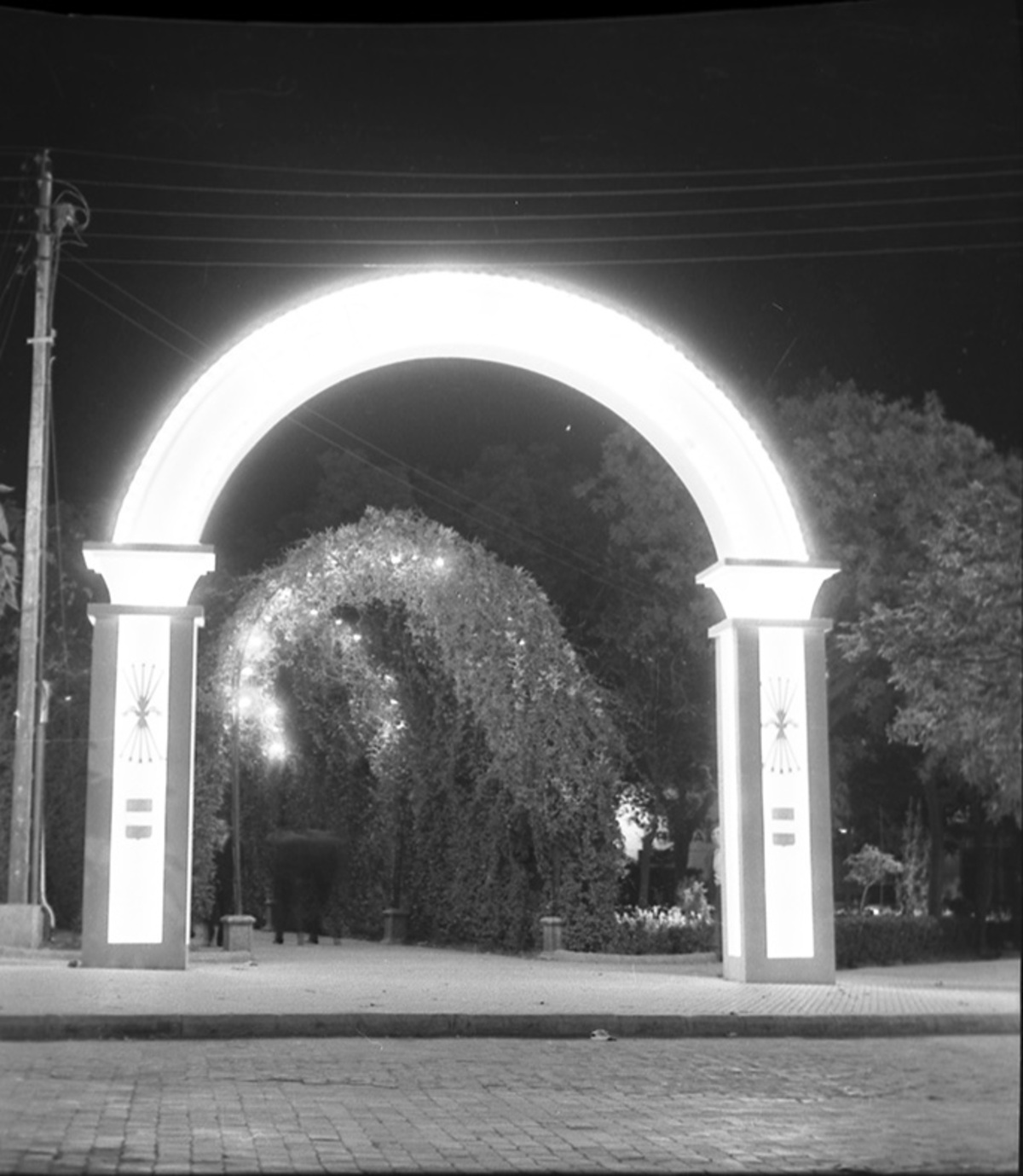 Fiestas de Puertollano, de los años 50, 60 y 70, que se celebraban en el Paseo de San Gregorio y en la Fuete de los Leones en el centro de la ciudad industrial  / FOTOS JOSÉ RUEDA MOZOS