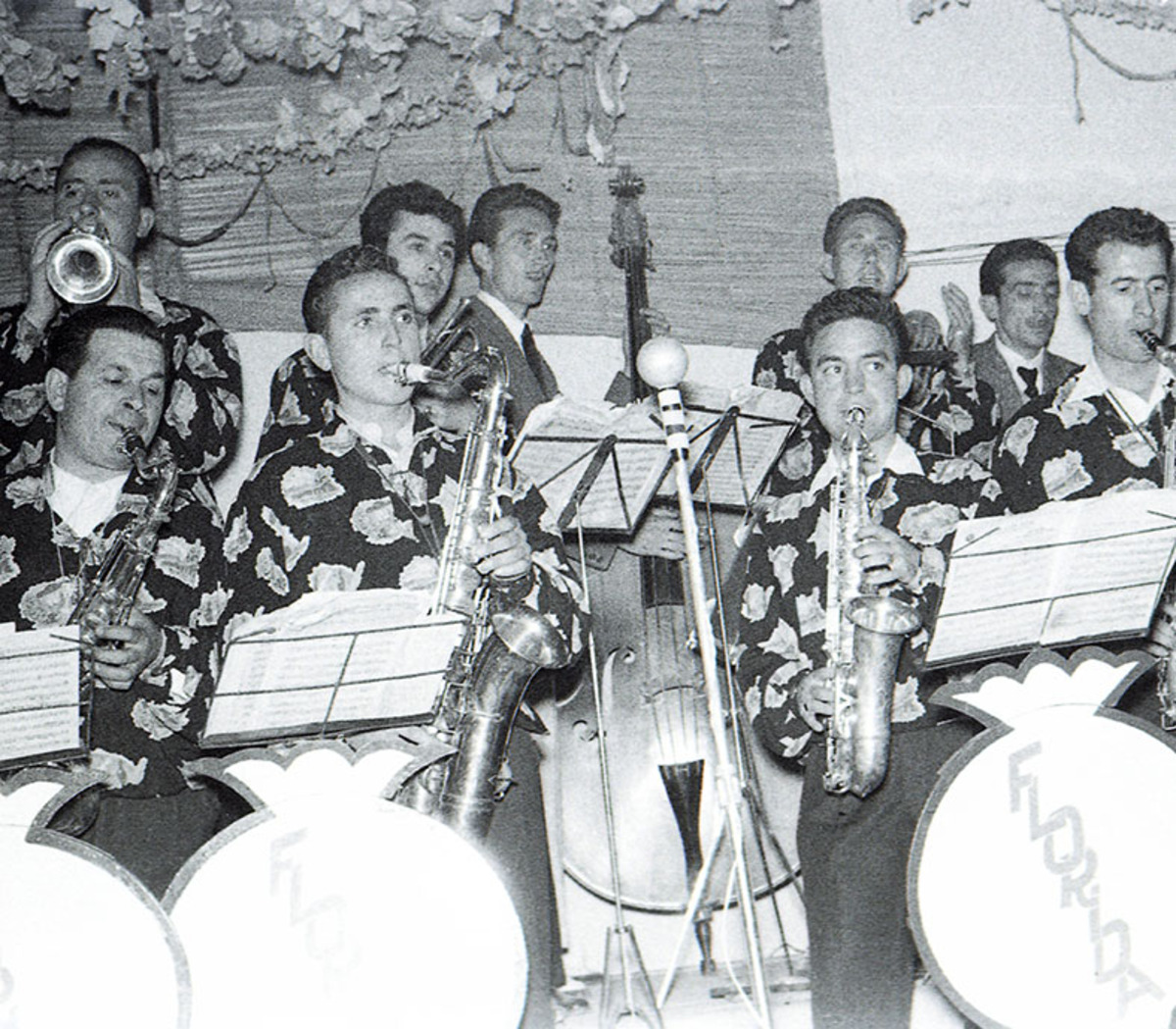 Fiestas de Puertollano, de los años 50, 60 y 70, que se celebraban en el Paseo de San Gregorio y en la Fuete de los Leones en el centro de la ciudad industrial  / FOTOS JOSÉ RUEDA MOZOS