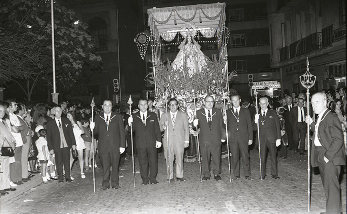 Fiestas de Puertollano, de los años 50, 60 y 70, que se celebraban en el Paseo de San Gregorio y en la Fuete de los Leones en el centro de la ciudad industrial  / FOTOS JOSÉ RUEDA MOZOS